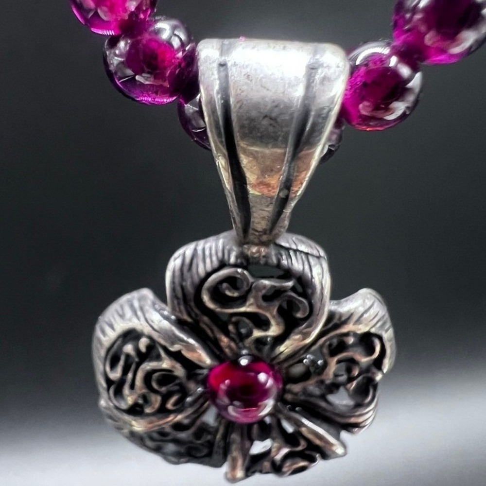 Vintage Sterling Silver Red Garnet Necklace Beaded Floral Filigree Pendant 17" `